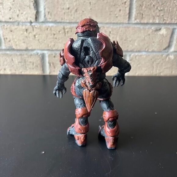Authentic Microsoft 2012 Halo 6” Alien Monster Action Figure Toy - Picture 5 of 13
